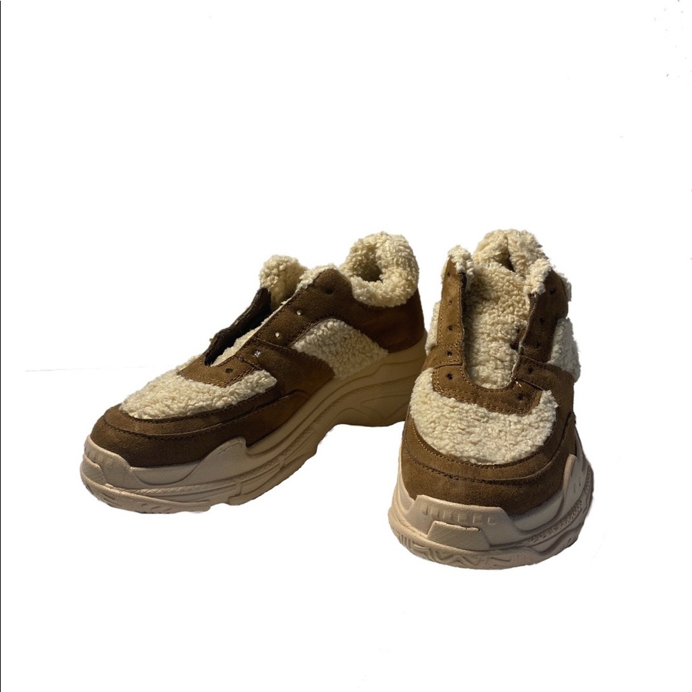 Jessica Simpson brown fuzzy shoes